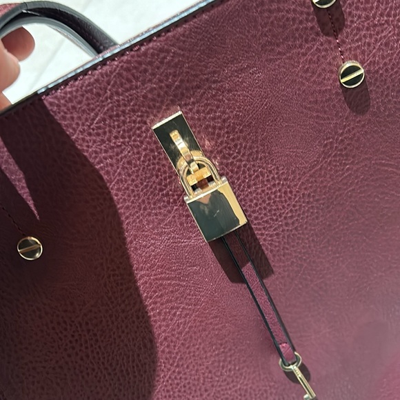 Aldo handbag for ladies ๐๐จ๐ฆ VELOURS on the sides!! - Picture 4 of 5